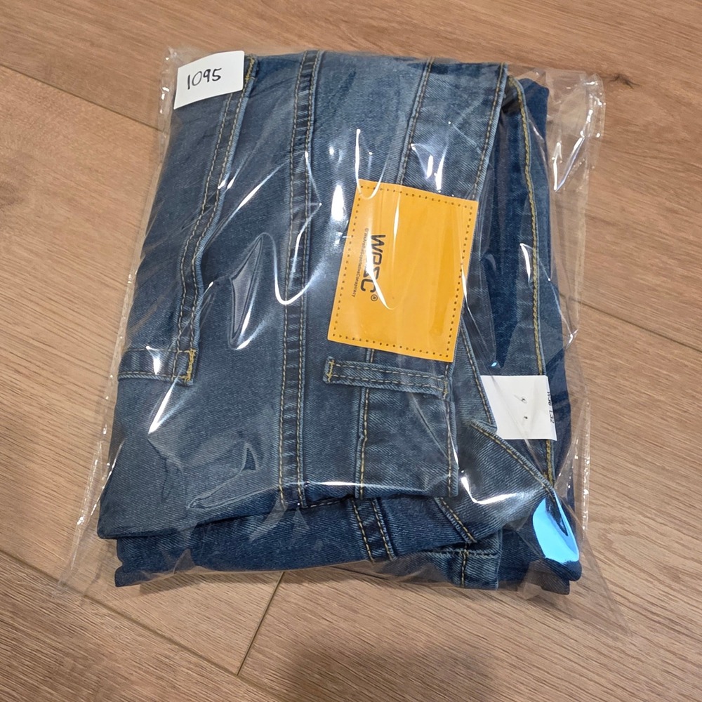 WeSC Bob Straight Leg Denim Jeans Mid Blue Wash 36 x 32 Unisex Fits 39 x 32 NWT - Picture 15 of 15